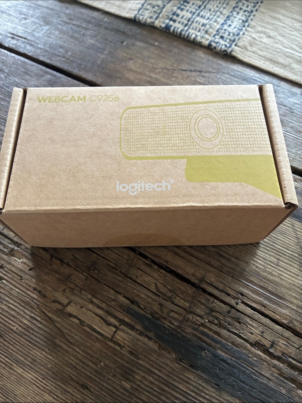 Logitech Webcam C925e Box with Lime Green Print